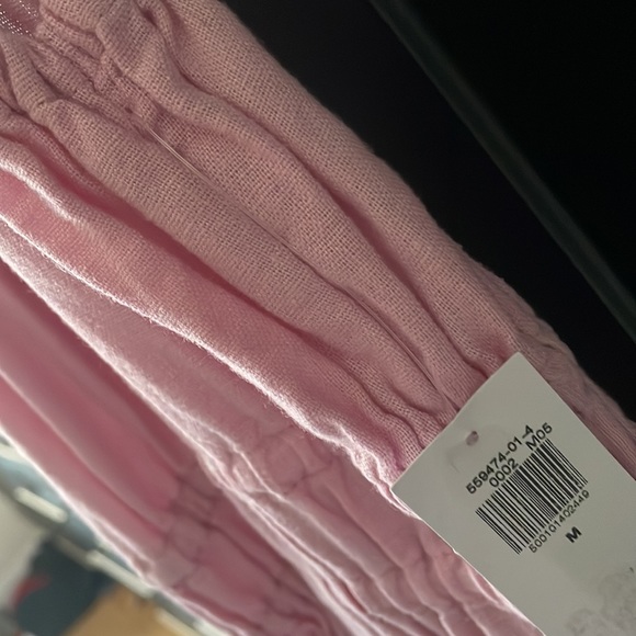Brand new pink jumpsuit! Tag on, never worn (medium) - Picture 4 of 4